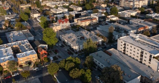 Canoga Park Movers
