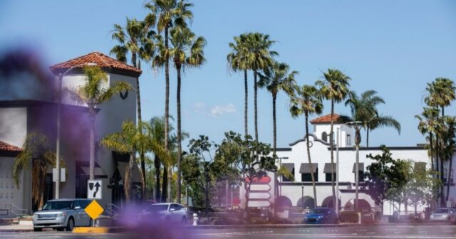 Costa Mesa Movers